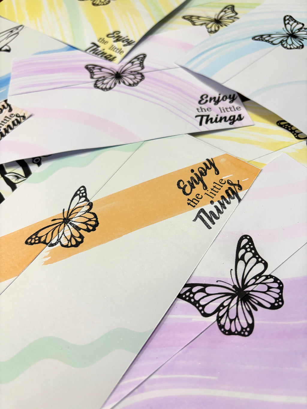 8 pc Envelope Back Set